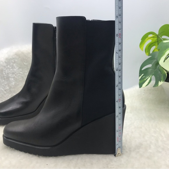 Donald J Plainer womens Isadora black wedge boots size 4.5 - Picture 13 of 13